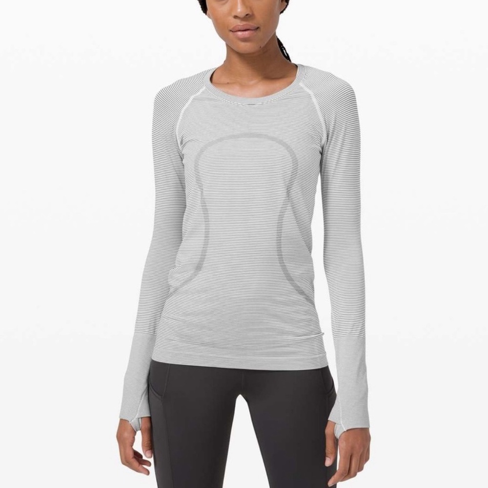 Lululemon Swiftly Tech Long Sleeve 2.0 Sz 4 In Tempo Stripe White / Black